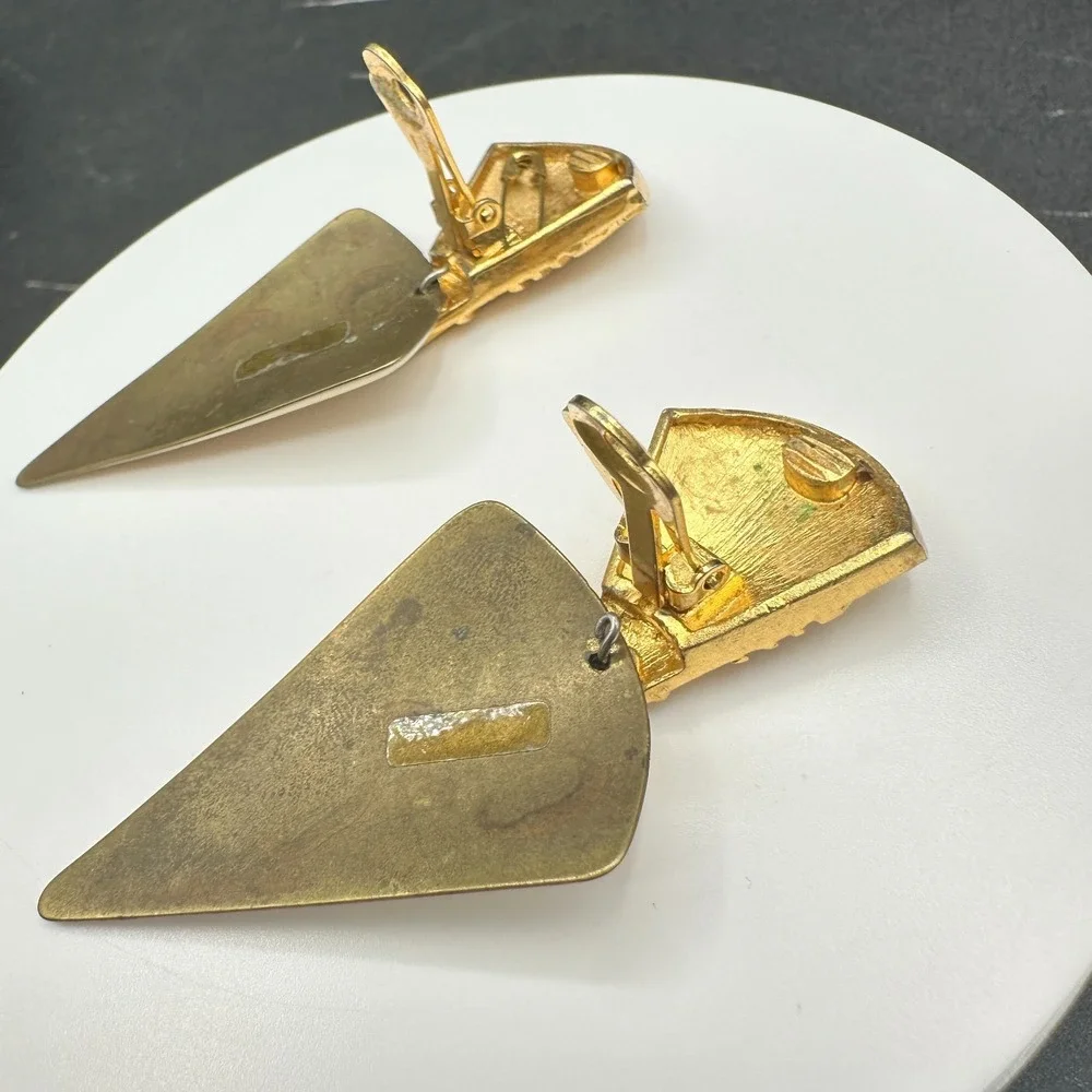 Vintage Women's Long Gold Tone Shoulder Duster Cream Enamel Dangle/Drop Earrings - Picture 8 of 11